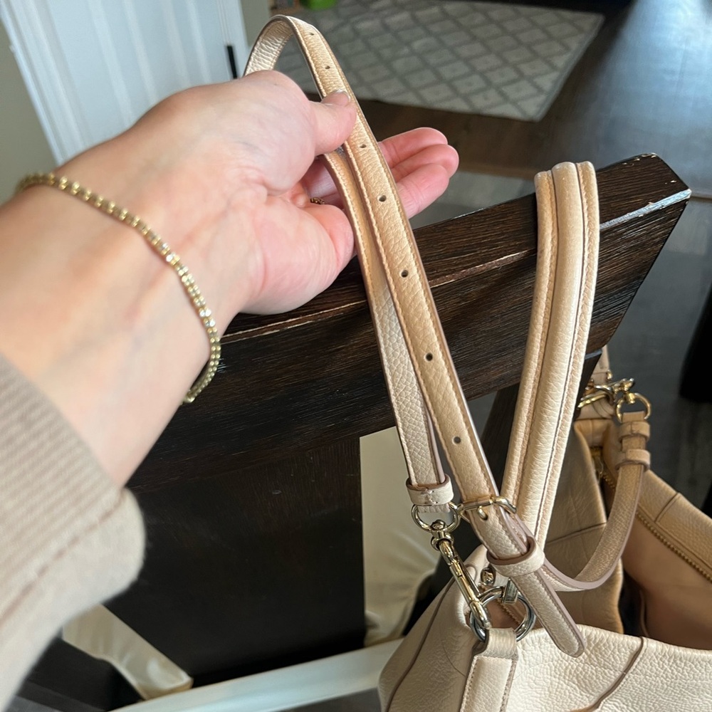 MARLON Coach bag with shoulder strap- pebbled leather ivory/cream color - Picture 3 of 6